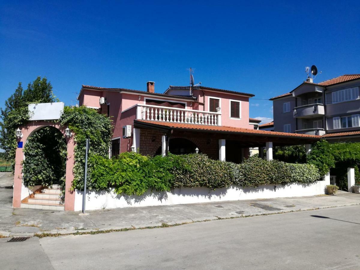 Apartment Sandra Umag Exterior foto